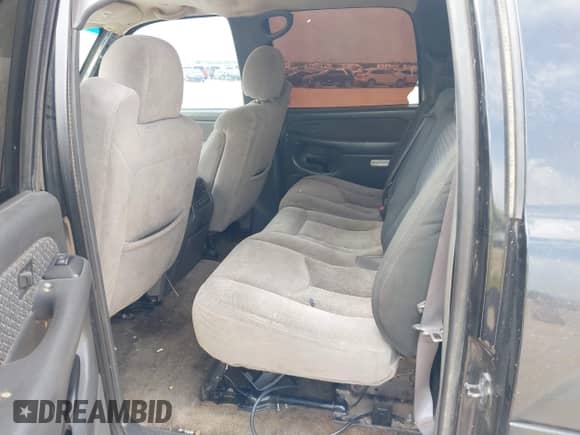 2003 Chevrolet Avalanche с VIN 3GNEK13T33G104517, выставлен на аукционе IAAI как лот 42919994 с пробегом Не указан миль и . История ставок и продаж доступна на DreamBid. Изображение 8.