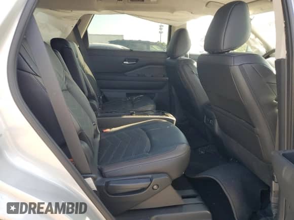 2023 Nissan Pathfinder Platinum with VIN 5N1DR3DK2PC226632, listed as a Copart auction lot 80541695 with 4,019 mi miles and Salvage title. Bid and sale history available at DreamBid. Image 11.