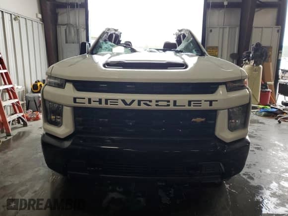 2022 Chevrolet Silverado 2500 с VIN 1GC2YME73NF108891, выставлен на аукционе Copart как лот 65950094 с пробегом 55 083 миль миль и Списание • Salvage title. История ставок и продаж доступна на DreamBid. Изображение 5.