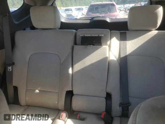 2017 Hyundai Santa Fe 2.4L z VIN 5XYZT3LB0HG468815, wystawiony jako Copart lot #85317385 z przebiegiem 127 275 mil mil oraz Czysty tytuł • Clean title. Historia ofert i sprzedaży dostępna na DreamBid. Obrazek 10.