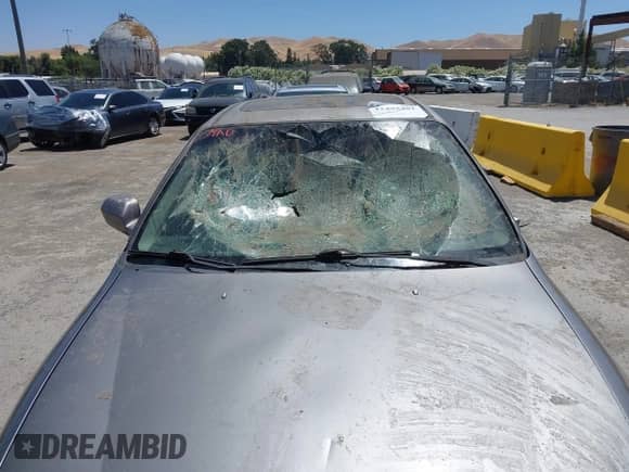 2000 Honda Accord EX z VIN JHMCG6679YC029828, wystawiony jako IAAI lot #42493401 z przebiegiem 256 022 mil mil oraz . Historia ofert i sprzedaży dostępna na DreamBid. Obrazek 6.