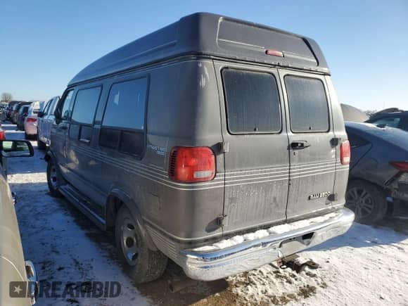 1995 Dodge Cargo with VIN 2B6HB21Y8SK511698, listed as a Copart auction lot 88028615 with 117,947 mi miles and Salvage title. Bid and sale history available at DreamBid. Image 2.