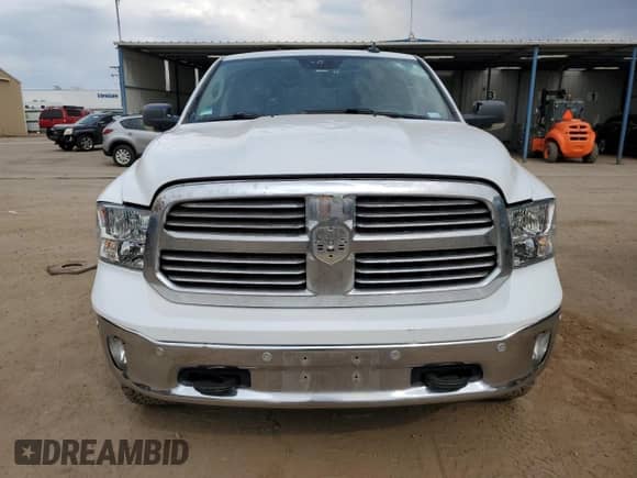 2017 Ram 1500 Big Horn z VIN 3C6RR7LT7HG714167, wystawiony jako Copart lot #68112625 z przebiegiem 113 027 mil mil oraz Czysty tytuł • Clean title. Historia ofert i sprzedaży dostępna na DreamBid. Obrazek 5.