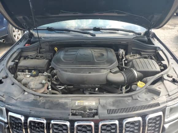 2020 Jeep Grand Cherokee Limited with VIN 1C4RJFBG0LC109997, listed as a Copart auction lot 70190935 with 106,937 mi miles and Non repairable. Bid and sale history available at DreamBid. Image 12.