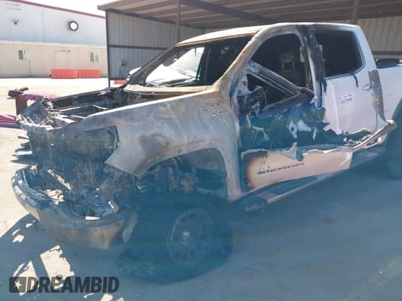 2021 GMC Sierra 1500 SLT with VIN 3GTU9DED7MG400598, listed as a IAAI auction lot 41670908 with Not provided miles and . Bid and sale history available at DreamBid. Image 14.