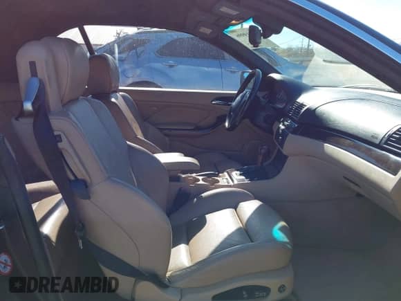 2001 BMW 3 Series 330Ci с VIN WBABS53471JU82604, выставлен на аукционе IAAI как лот 43519996 с пробегом 115 311 миль миль и . История ставок и продаж доступна на DreamBid. Изображение 5.