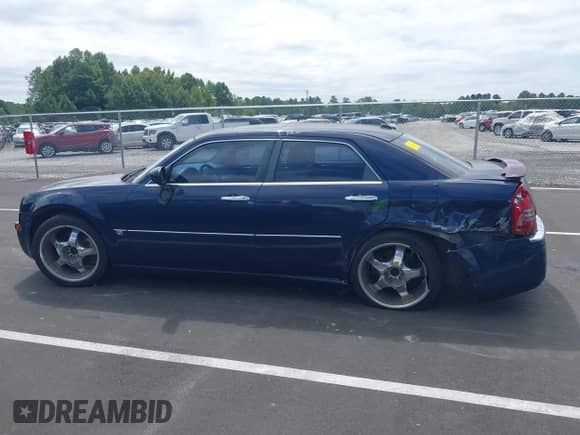 2005 Chrysler 300 C with VIN 2C3JA63H05H521037, listed as a IAAI auction lot 43171862 with 173,924 mi miles and . Bid and sale history available at DreamBid. Image 14.