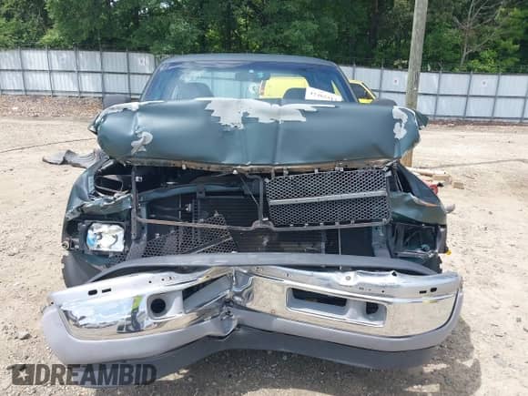 2000 Dodge 1500 с VIN 3B7HC13Y1YG139689, выставлен на аукционе IAAI как лот 42465513 с пробегом 172 559 миль миль и . История ставок и продаж доступна на DreamBid. Изображение 13.