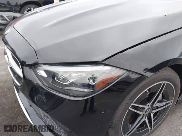 2024 Mercedes-Benz C 300 с VIN W1KAF4HB2RR190933, выставлен на аукционе IAAI как лот 43398611 с пробегом 2 745 миль миль и . История ставок и продаж доступна на DreamBid. Изображение 18.