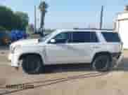 2018 Chevrolet Tahoe LT z VIN 1GNSKBKC7JR351112, wystawiony jako IAAI lot #43220861 z przebiegiem 103 862 mil mil oraz . Historia ofert i sprzedaży dostępna na DreamBid. Obrazek 14.
