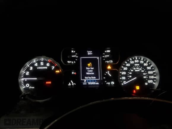 2019 Toyota Tundra SR с VIN 5TFUM5F1XKX081988, выставлен на аукционе Copart как лот 54347595 с пробегом 169 466 миль миль и Списание • Salvage title. История ставок и продаж доступна на DreamBid. Изображение 9.