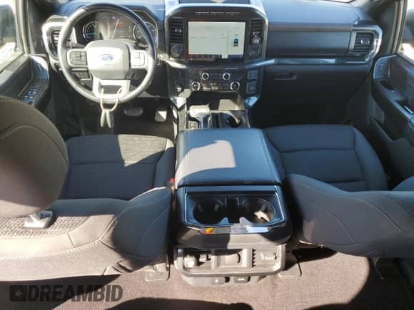 2021 Ford F-150 XL с VIN 1FTFW1E84MFB82477, выставлен на аукционе Copart как лот 82197245 с пробегом 48 745 миль миль и Списание • Salvage title. История ставок и продаж доступна на DreamBid. Изображение 8.