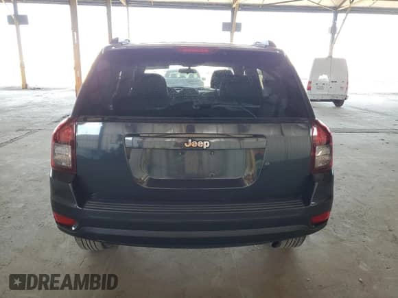 2014 Jeep Compass Sport z VIN 1C4NJCBB1ED624215, wystawiony jako Copart lot #66467835 z przebiegiem 129 967 mil mil oraz Szkoda całkowita • Salvage title. Historia ofert i sprzedaży dostępna na DreamBid. Obrazek 6.