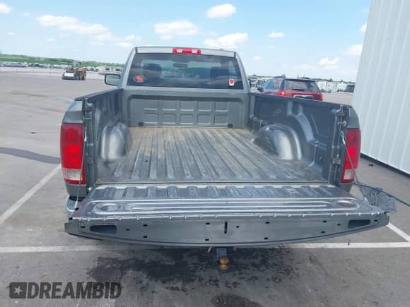 2010 Dodge 1500 Sport z VIN 3D7JV1ET7AG149569, wystawiony jako IAAI lot #42619644 z przebiegiem 198 189 mil mil oraz . Historia ofert i sprzedaży dostępna na DreamBid. Obrazek 8.