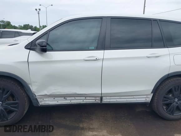 2021 Honda Passport Sport z VIN 5FNYF7H23MB002963, wystawiony jako IAAI lot #42314323 z przebiegiem 46 256 mil mil oraz . Historia ofert i sprzedaży dostępna na DreamBid. Obrazek 14.