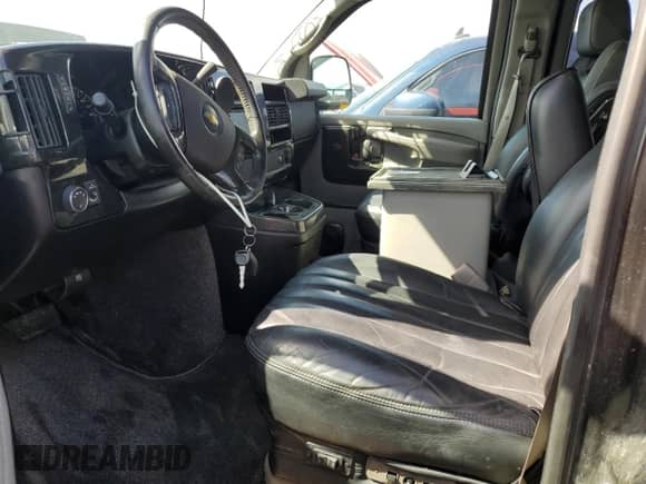 2013 Chevrolet City Express Cargo с VIN 1GBSHDC47D1125685, выставлен на аукционе Copart как лот 74790304 с пробегом Не указан миль и На запчасти • Non repairable. История ставок и продаж доступна на DreamBid. Изображение 7.