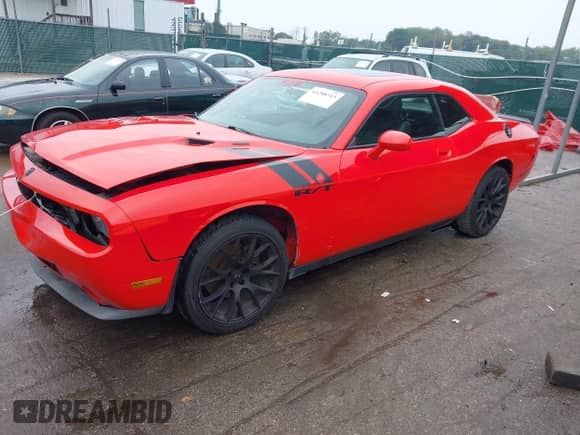 2009 Dodge Challenger R/T z VIN 2B3LJ54T09H563037, wystawiony jako IAAI lot #43288315 z przebiegiem 190 806 mil mil oraz . Historia ofert i sprzedaży dostępna na DreamBid. Obrazek 2.