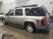 2003 Chevrolet TrailBlazer EXT LT z VIN 1GNET16S936165887, wystawiony jako Copart lot #55245805 z przebiegiem 171 484 mil mil oraz Nie do naprawy • Non repairable. Historia ofert i sprzedaży dostępna na DreamBid. Obrazek 2.