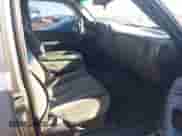 2007 GMC Sierra 1500 SL с VIN 2GTEC13V471174033, выставлен на аукционе IAAI как лот 41643437 с пробегом 188 532 миль миль и . История ставок и продаж доступна на DreamBid. Изображение 5.