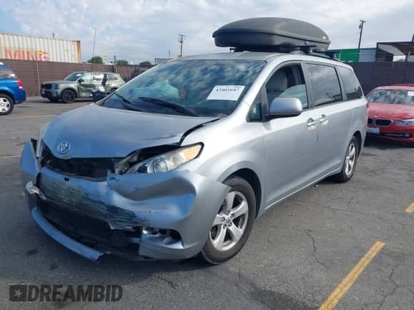 2011 Toyota Sienna LE с VIN 5TDKK3DC7BS102212, выставлен на аукционе IAAI как лот 43401647 с пробегом 150 942 миль миль и . История ставок и продаж доступна на DreamBid. Изображение 2.