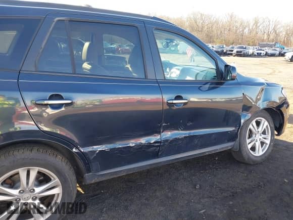 2012 Hyundai Santa Fe Limited с VIN 5XYZKDAG6CG134417, выставлен на аукционе IAAI как лот 40932038 с пробегом 152 966 миль миль и . История ставок и продаж доступна на DreamBid. Изображение 18.