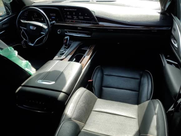 2021 Cadillac Escalade ESV Premium Luxury с VIN 1GYS3KKL6MR365829, выставлен на аукционе Copart как лот 87045864 с пробегом 50 812 миль миль и Списание • Salvage title. История ставок и продаж доступна на DreamBid. Изображение 8.