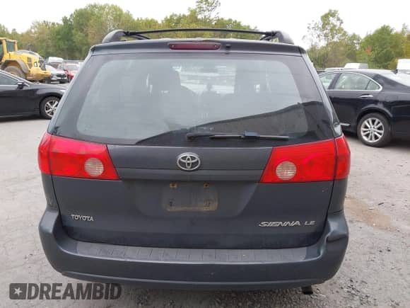 2010 Toyota Sienna CE с VIN 5TDKK4CC0AS309854, выставлен на аукционе IAAI как лот 43285095 с пробегом 342 642 миль миль и . История ставок и продаж доступна на DreamBid. Изображение 16.