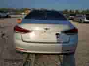 2015 Hyundai Genesis 3.8L z VIN KMHGN4JE5FU069927, wystawiony jako Copart lot #74990854 z przebiegiem 62 641 mil mil oraz Szkoda całkowita • Salvage title. Historia ofert i sprzedaży dostępna na DreamBid. Obrazek 6.