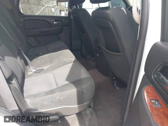 2014 Chevrolet Tahoe LS с VIN 1GNSCAE07ER245421, выставлен на аукционе IAAI как лот 41799604 с пробегом 187 827 миль миль и . История ставок и продаж доступна на DreamBid. Изображение 8.