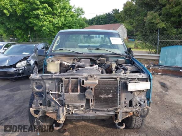 1998 GMC Sierra 1500 с VIN 2GTEK19R4W1500523, выставлен на аукционе IAAI как лот 42103217 с пробегом 433 455 миль миль и . История ставок и продаж доступна на DreamBid. Изображение 13.