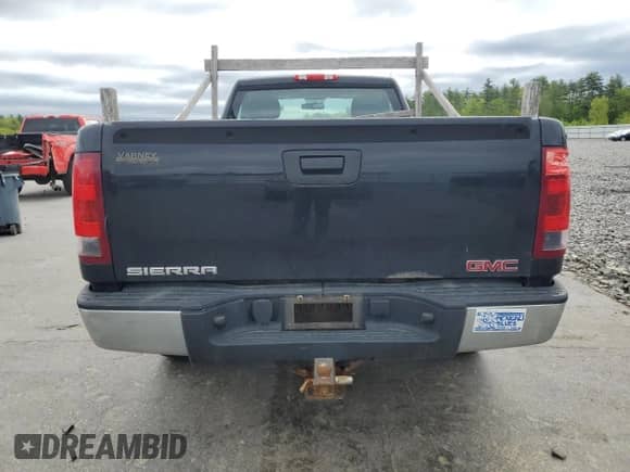 2011 GMC Sierra 1500 Work Truck z VIN 1GTN2TEX1BZ348489, wystawiony jako Copart lot #57562715 z przebiegiem 118 526 mil mil oraz Szkoda całkowita • Salvage title. Historia ofert i sprzedaży dostępna na DreamBid. Obrazek 6.