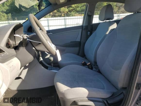 2017 Hyundai Accent SE z VIN KMHCT4AE8HU176302, wystawiony jako Copart lot #82631845 z przebiegiem 123 042 mil mil oraz Szkoda całkowita • Salvage title. Historia ofert i sprzedaży dostępna na DreamBid. Obrazek 7.