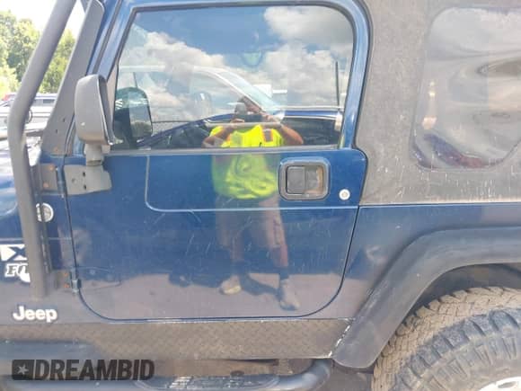 2005 Jeep Wrangler X с VIN 1J4FA39S45P321691, выставлен на аукционе IAAI как лот 42688092 с пробегом 127 976 миль миль и . История ставок и продаж доступна на DreamBid. Изображение 14.