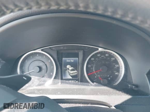 2017 Toyota Camry XLE z VIN 4T1BF1FK1HU660134, wystawiony jako IAAI lot #43300739 z przebiegiem 121 817 mil mil oraz . Historia ofert i sprzedaży dostępna na DreamBid. Obrazek 7.