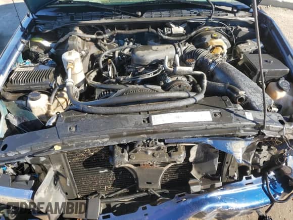 2000 Chevrolet Blazer LS с VIN 1GNCS18W1YK133766, выставлен на аукционе Copart как лот 76567944 с пробегом 289 839 миль миль и На запчасти • Non repairable. История ставок и продаж доступна на DreamBid. Изображение 12.