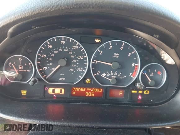 2005 BMW 3 Series 330Ci with VIN WBABW53435PL48521, listed as a IAAI auction lot 43540621 with 228,462 mi miles and . Bid and sale history available at DreamBid. Image 7.