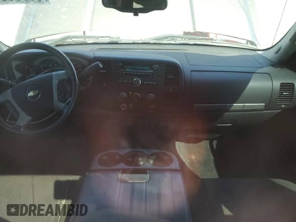 2013 Chevrolet Silverado 1500 LT z VIN 1GCNCSE04DZ234466, wystawiony jako Copart lot #65396985 z przebiegiem 83 897 mil mil oraz Szkoda całkowita • Salvage title. Historia ofert i sprzedaży dostępna na DreamBid. Obrazek 8.