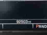 2015 Chevrolet Tahoe LT z VIN 1GNSKBKC9FR126438, wystawiony jako IAAI lot #43276273 z przebiegiem 92 503 mil mil oraz . Historia ofert i sprzedaży dostępna na DreamBid. Obrazek 15.