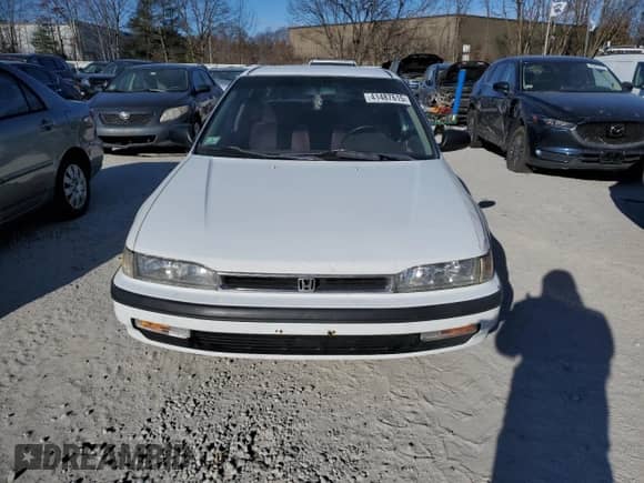 1990 Honda Accord LX z VIN JHMCB7653LC016309, wystawiony jako Copart lot #41487615 z przebiegiem 197 362 mil mil oraz Czysty tytuł • Clean title. Historia ofert i sprzedaży dostępna na DreamBid. Obrazek 5.