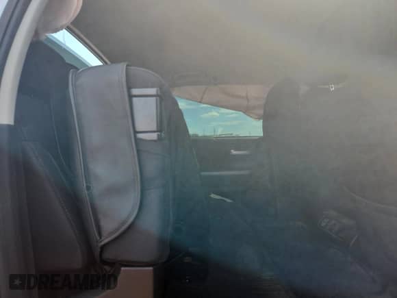 2019 Toyota Tundra SR5 с VIN 5TFDY5F19KX803083, выставлен на аукционе Copart как лот 70748285 с пробегом Не указан миль и Списание • Salvage title. История ставок и продаж доступна на DreamBid. Изображение 10.