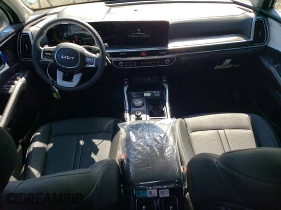 2025 Kia Sorento EX с VIN KNDRHDJGXS5335842, выставлен на аукционе Copart как лот 71665065 с пробегом 55 миль миль и Списание • Salvage title. История ставок и продаж доступна на DreamBid. Изображение 8.