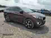 2017 Kia Sorento EX с VIN 5XYPHDA16HG211831, выставлен на аукционе Copart как лот 71622745 с пробегом 122 847 миль миль и Списание • Salvage title. История ставок и продаж доступна на DreamBid. Изображение 4.