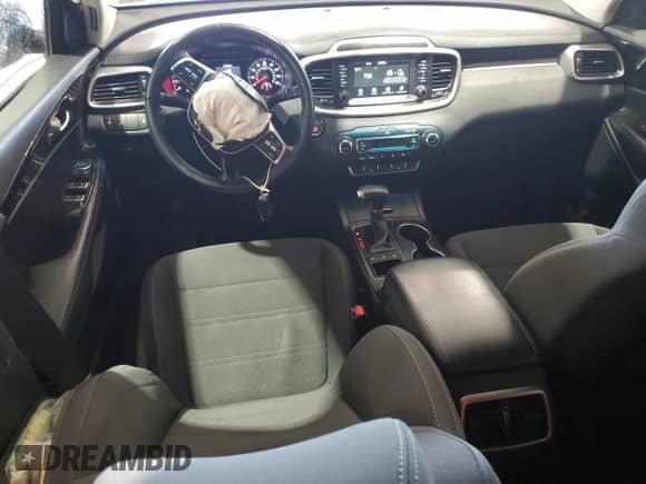 2020 Kia Sorento LX с VIN 5XYPGDA5XLG684436, выставлен на аукционе Copart как лот 59083255 с пробегом 77 203 миль миль и Списание • Salvage title. История ставок и продаж доступна на DreamBid. Изображение 8.