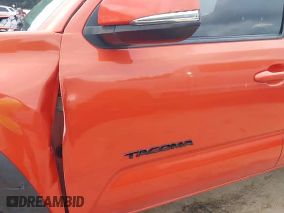 2017 Toyota Tacoma SR5 with VIN 3TMCZ5AN3HM115839, listed as a IAAI auction lot 42834889 with 100,600 mi miles and . Bid and sale history available at DreamBid. Image 18.