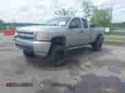 2008 Chevrolet Silverado 1500 1LT с VIN 2GCEC19C781149327, выставлен на аукционе IAAI как лот 42126913 с пробегом 194 629 миль миль и . История ставок и продаж доступна на DreamBid. Изображение 2.
