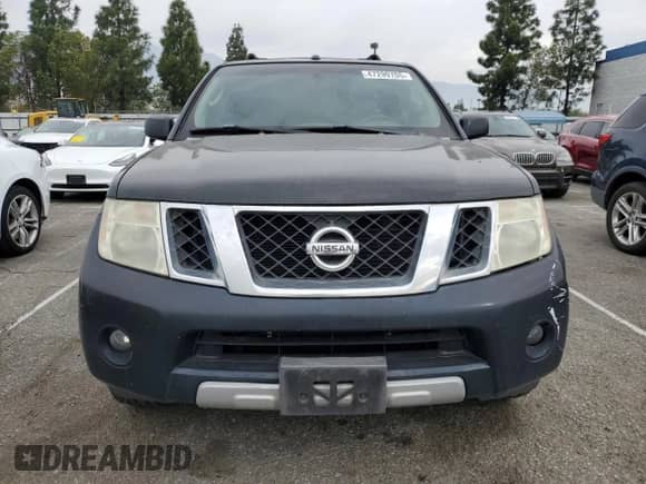 2009 Nissan Pathfinder SE with VIN 5N1AR18U69C617367, listed as a Copart auction lot 47299705 with 343,936 mi miles and Clean title. Bid and sale history available at DreamBid. Image 5.