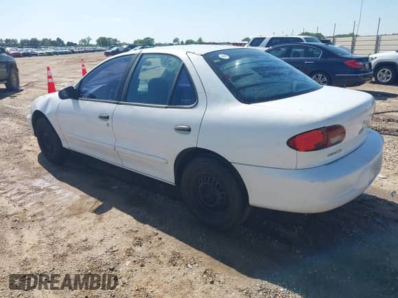 2000 Chevrolet Cavalier с VIN 1G1JC5241Y7374928, выставлен на аукционе IAAI как лот 41990099 с пробегом Не указан миль и . История ставок и продаж доступна на DreamBid. Изображение 3.