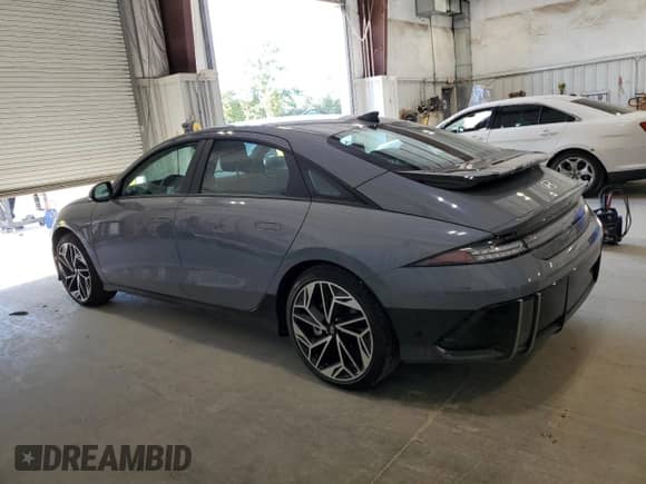 2024 Hyundai Ioniq 6 SEL с VIN KMHM34AC0RA080492, выставлен на аукционе Copart как лот 71704335 с пробегом 7 731 миль миль и Списание • Salvage title. История ставок и продаж доступна на DreamBid. Изображение 2.
