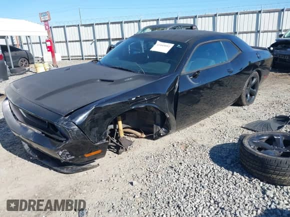 2014 Dodge Challenger R/T Plus with VIN 2C3CDYBT2EH274265, listed as a IAAI auction lot 41845052 with 120,290 mi miles and . Bid and sale history available at DreamBid. Image 17.