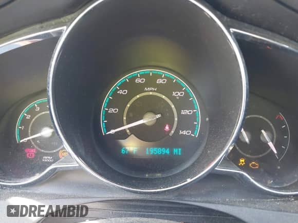 2012 Chevrolet Malibu 1LT z VIN 1G1ZC5EU8CF288089, wystawiony jako IAAI lot #43443742 z przebiegiem 195 894 mil mil oraz . Historia ofert i sprzedaży dostępna na DreamBid. Obrazek 7.